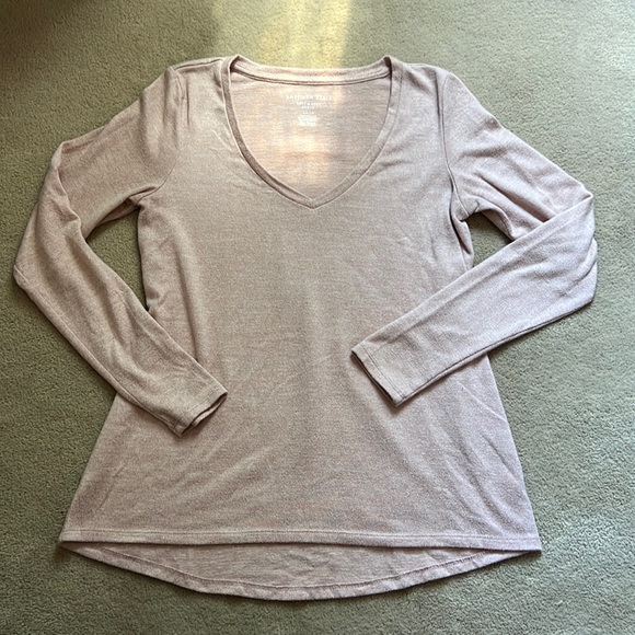 American Eagle Outfitters Tops - American Eagle Soft & Sexy Plush V Neck Long Sleeve